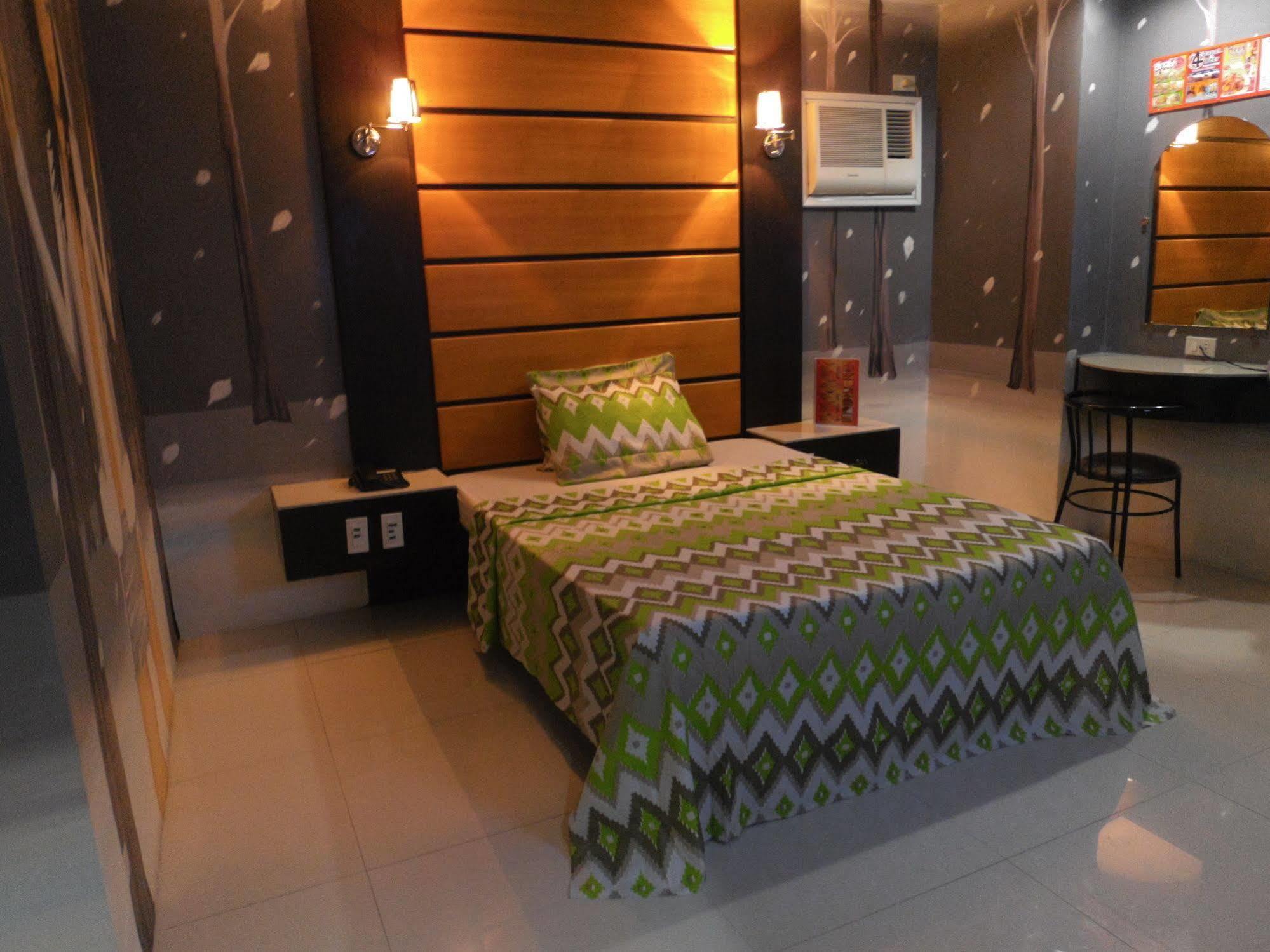Harts Hotel-Quezon City Eksteriør billede
